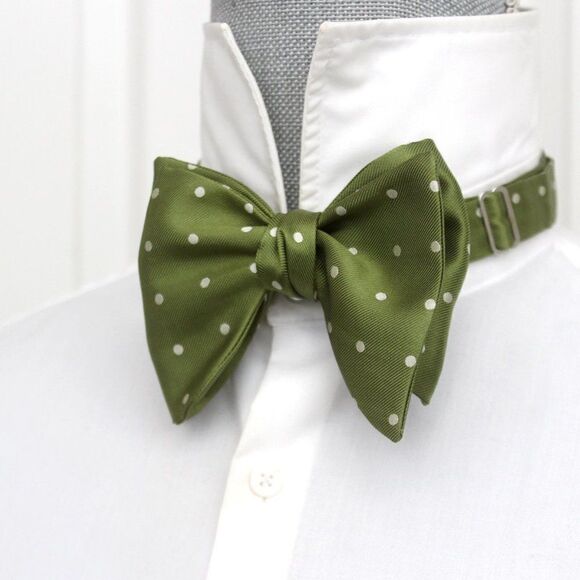 Men's Self tied Big Butterfly Bow Tie Green Polka Dot Silk S544 - Picture 1 of 9
